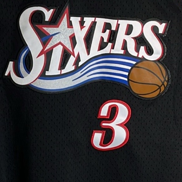 NBA Allen Iverson #3 Champion Philadelphia 76ers Sixers Youth Sz M Length +2 - Picture 4 of 7